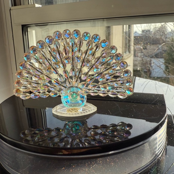 Crystal Peacock Figurine - Iridescent - Picture 4 of 7